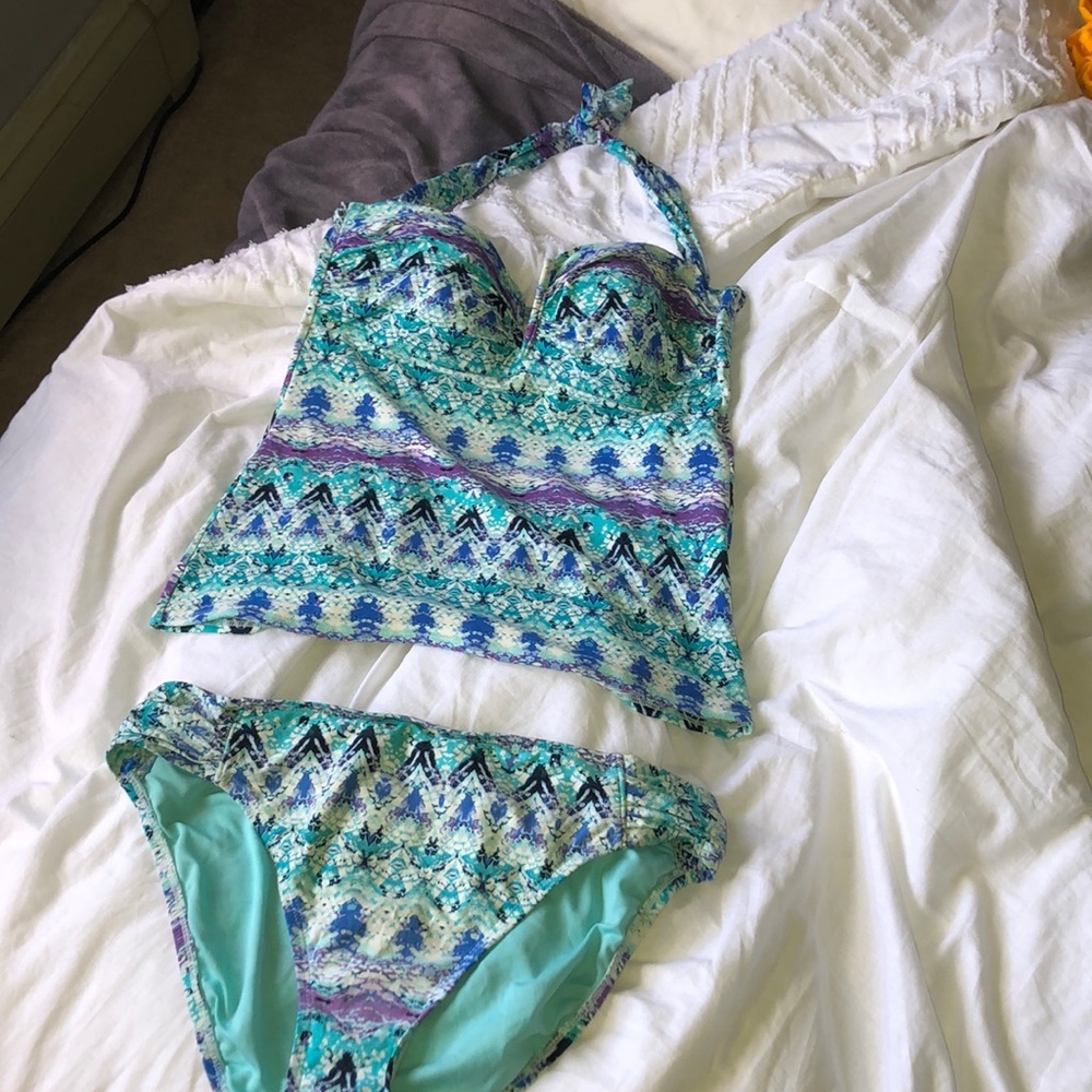 turquoise,purple,blue, and black tankini